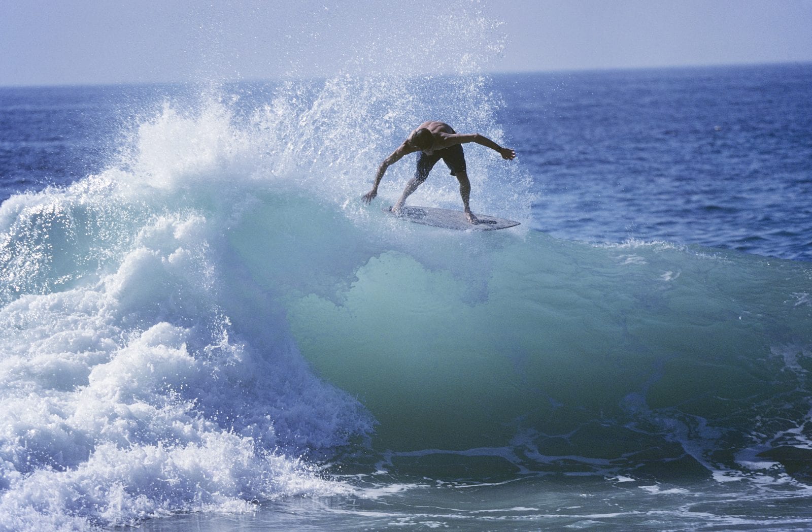 360 view SURFING in PERFECT WAVE