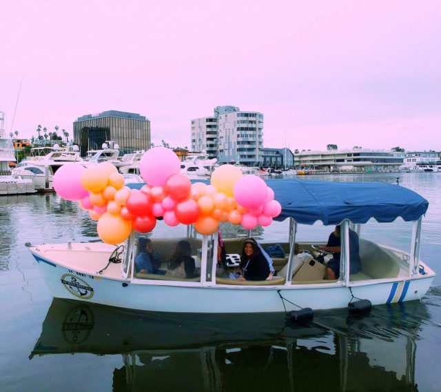 Arthur lidenskabelig Tal til OC Boat Rentals | Newport Beach Electric Boat Rentals | Book Yours Now